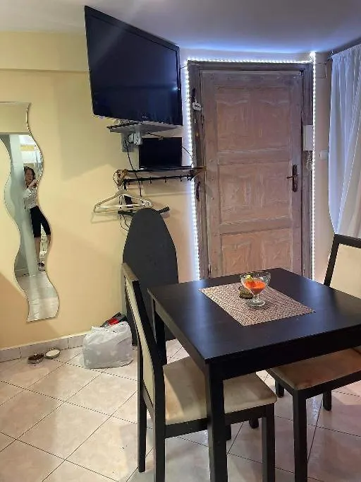 Apartament Piwniczka w KRAKOWSKIEJ KAMIENICY - Studio Polska